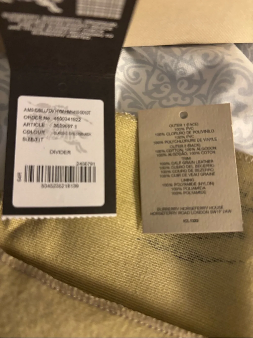 Burberry unused durable wallet